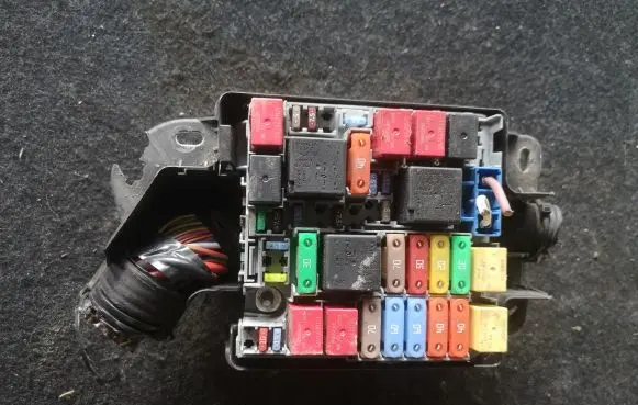 Fiat 500L Fuse module