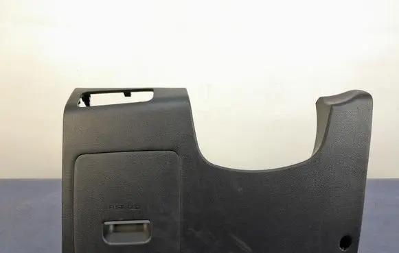 Hyundai i10 Other sill/pillar trim element B9847-51000