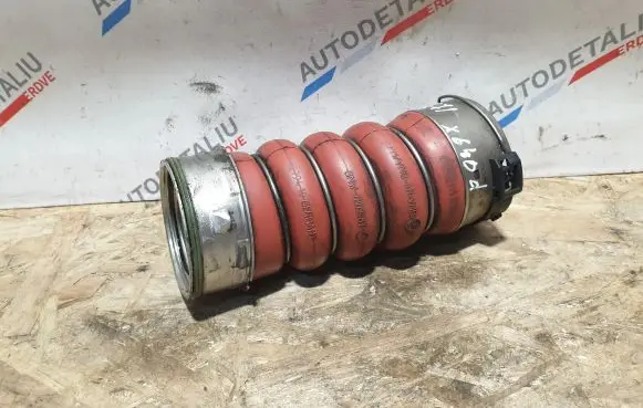 BMW X6 E71 Intercooler hose/pipe 7807987