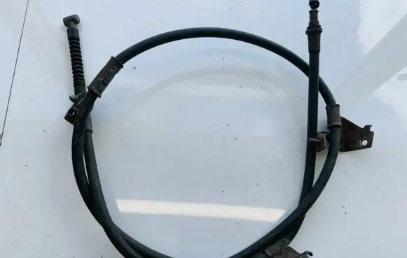 Handbrake/parking brake wiring cable