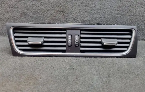 Audi A4 S4 B8 8K Dash center air vent grill 8T1820951B 8T1820951EWVF 8T1820951CWVF