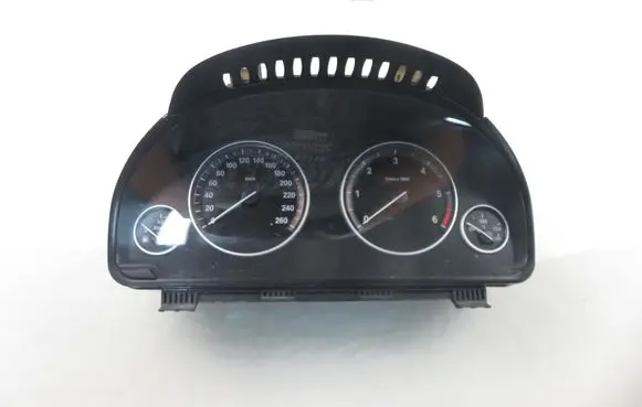 BMW 5 F10 F11 Speedometer (instrument cluster) 9364607