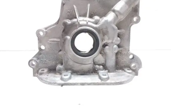 Volkswagen Polo V 6R Oil pump 036115105D