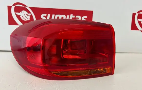 Volkswagen Tiguan Rear/tail lights 5N0945095Q 2SD01073801