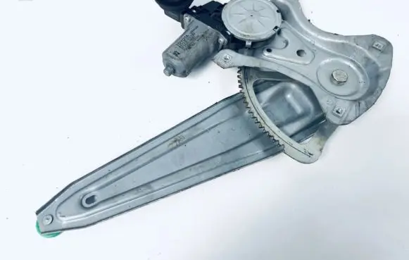 Toyota Auris 150 Sliding door window regulator with motor