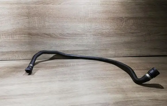 BMW 5 E60 E61 Engine coolant pipe/hose 778745803 17127787458