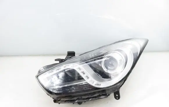 Hyundai i40 Headlight/headlamp 