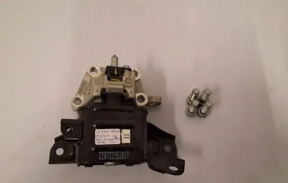 KIA Ceed Engine mounting bracket 21830CR000