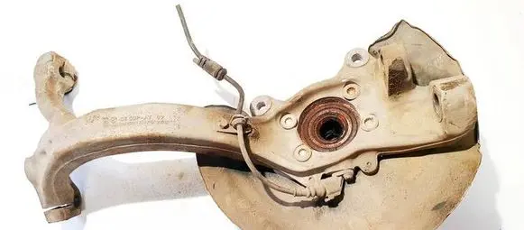 Audi A6 S6 C6 4F Front wheel hub 4f0258