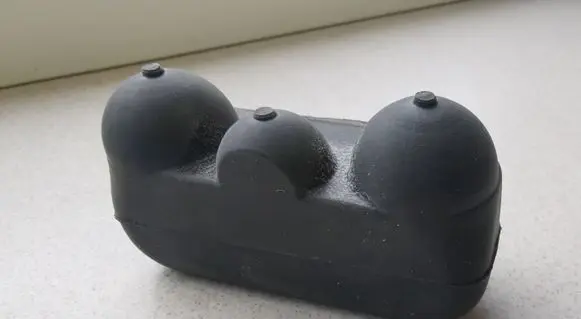 Radiator mount bracket