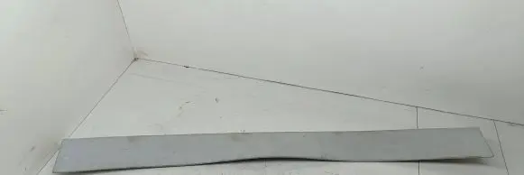 Trunk/boot lower side trim panel