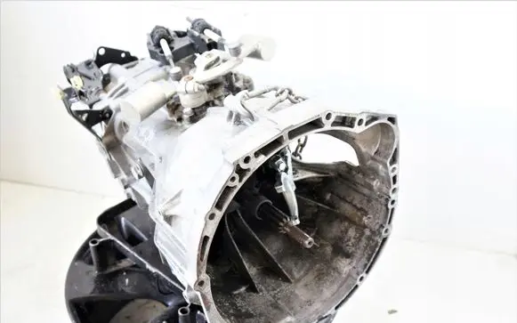 Renault Master III Manual 5 speed gearbox
