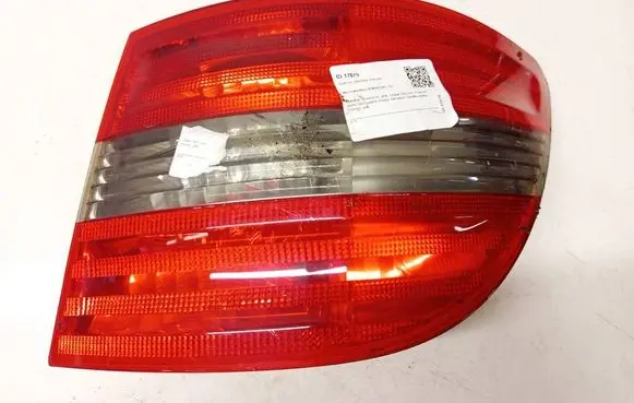 Mercedes-Benz B W245 Rear/tail lights A1698202464