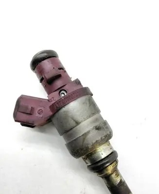 Mercedes-Benz E W211 Fuel injector A2710780023