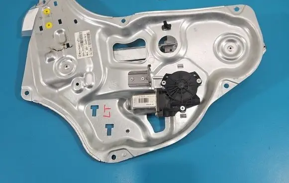 Hyundai ix35 Rear door window regulator with motor IMPRK1585202