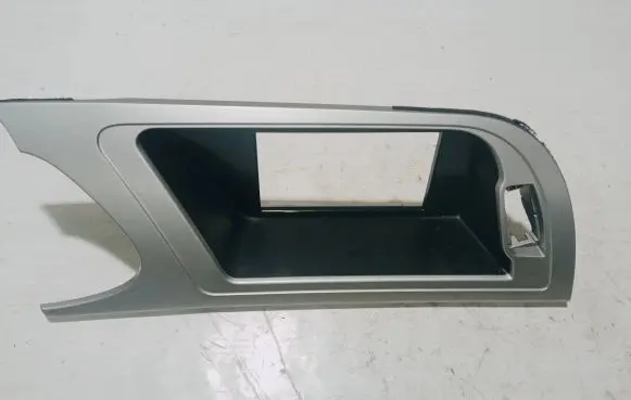 Audi A4 S4 B8 8K Radio/GPS head unit trim 8K1057186G