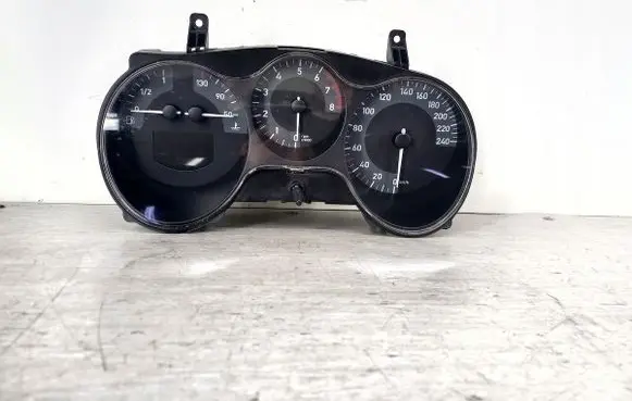 Seat Leon (1P) Speedometer (instrument cluster) 110080368005002809