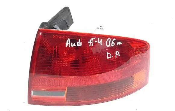 Audi A4 S4 B7 8E 8H Rear/tail lights R965070