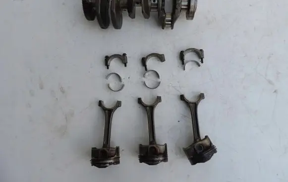 Piston