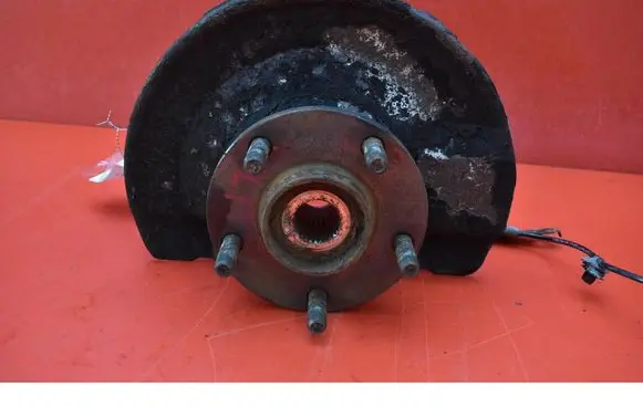 Mitsubishi ASX Front wheel hub spindle knuckle