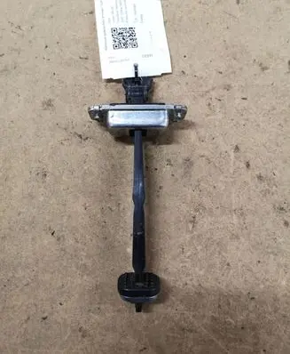 Opel Antara Rear door check strap stopper