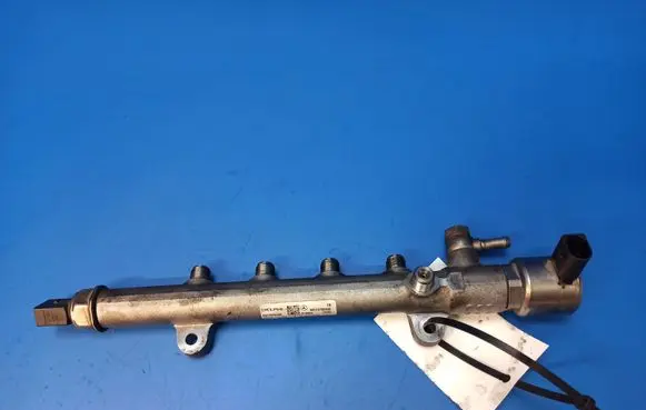 Mercedes-Benz E W212 Fuel main line pipe A6510700495 8113180 55PP2201