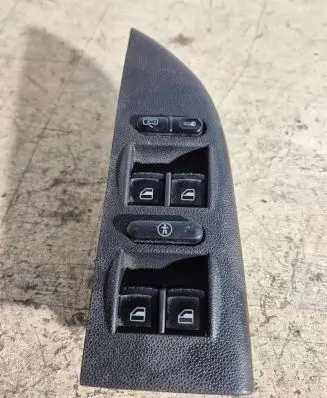 Skoda Fabia Mk1 (6Y) Electric window control switch 1J4959857A 03755020