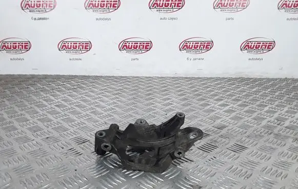 Opel Vectra C Engine mounting bracket 55353631