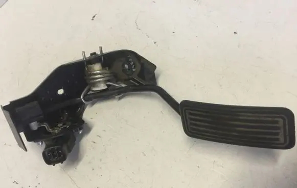 Toyota Corolla Verso E121 Accelerator throttle pedal