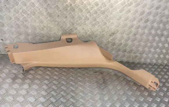 Porsche Macan (95B) (A) pillar trim 