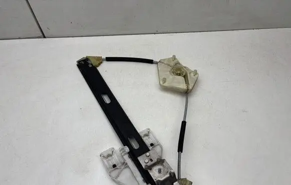 Seat Leon (5F) Rear window lifting mechanism without motor 5F9839461C