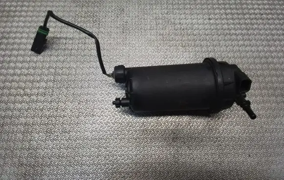 Opel Vivaro Fuel filter 8200780972