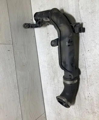 Volkswagen Beetle A5 Intercooler hose/pipe 1K0145770AE