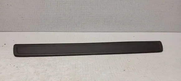 Toyota Verso Front sill trim cover 679110F010