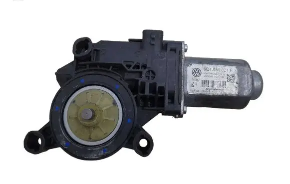 Volkswagen Polo IV 9N3 Front door window regulator with motor 6Q1959801F