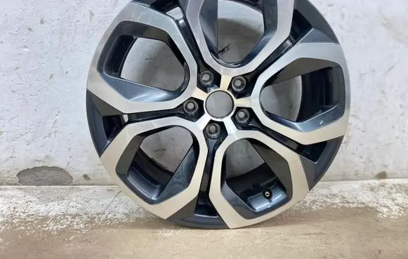 Renault Captur II R18 alloy rim 
