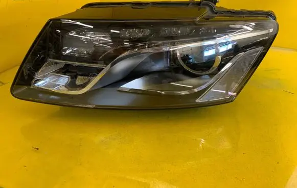 Audi Q5 SQ5 Headlight/headlamp 8R0941005A