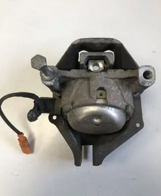 Audi A6 S6 C7 4G Engine mount bracket 4G0399059