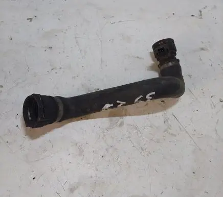 BMW 5 E39 Engine coolant pipe/hose 1705224