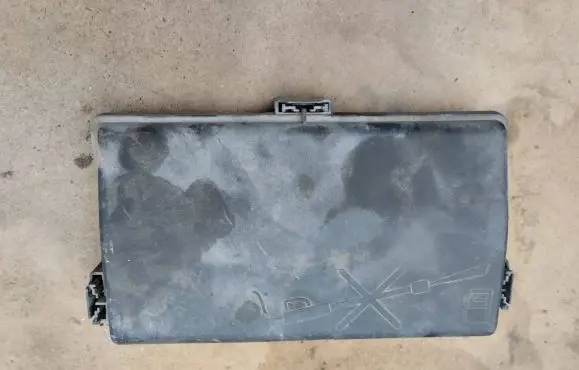 Opel Insignia A Fuse box cover 13222784 544949969