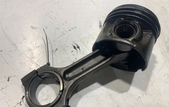BMW 5 E60 E61 Piston 1A72