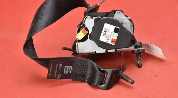 Ford Focus Front seatbelt JX7B-A611B69-AGW