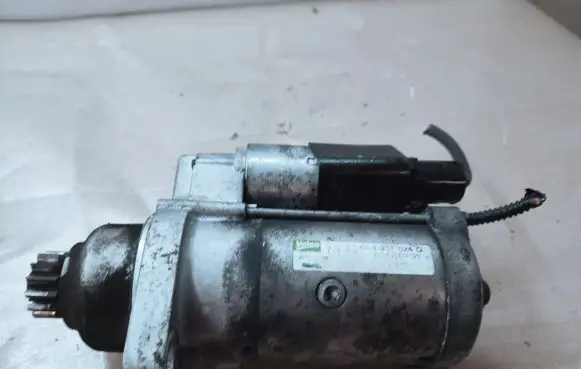 Volkswagen Tiguan Starter motor 02M911024G