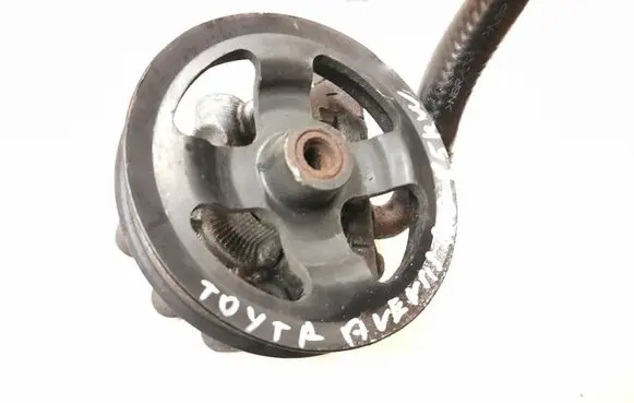 Toyota Avensis T250 Power steering pump 52020