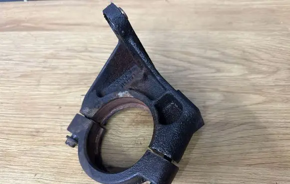 Volvo XC90 Driveshaft support bearing bracket 9143465