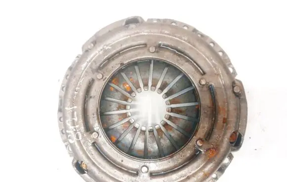 Volkswagen Golf V Pressure plate 3082000790