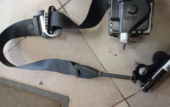 Ford Edge II Front seatbelt FT4BR612D64