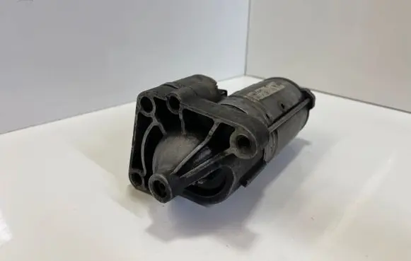 Renault Espace - Grand espace IV Starter motor D8R1