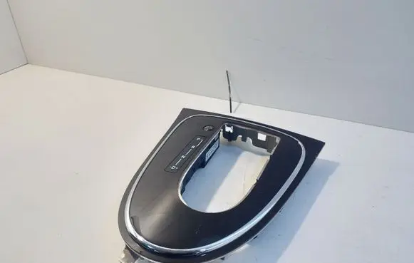 Mercedes-Benz CLS C219 Gear shifter surround trim plastic A2115420426 13569820