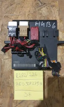 Audi A4 S4 B7 8E 8H Light module LCM 8E0907279H